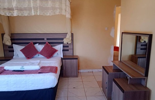 Zomba Cabin | Akuka Lodge