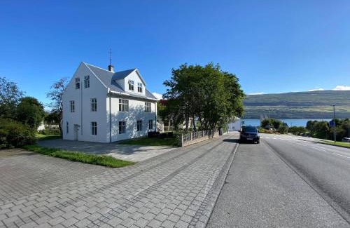 Akureyri Villa | Family-Friendly Akureyri Central House: Rated 8/10 by Guests