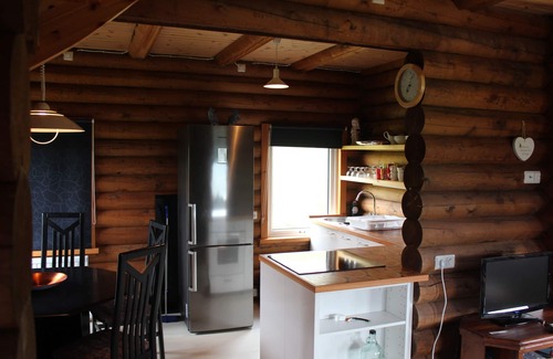 Akureyri Cabin | Experience Akureyri Log Cabin: Family-Friendly Retreat