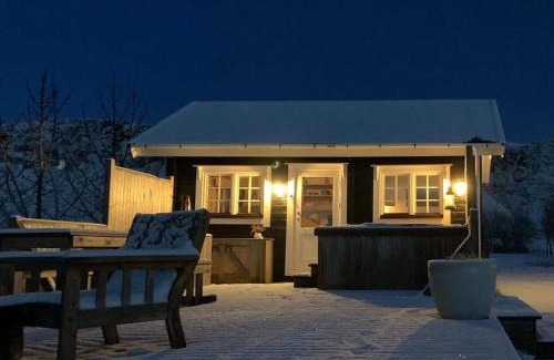 Sveitarfelagid Olfus House | Guest Rated 10/10: Akurgerði Guesthouse with Hot Tub