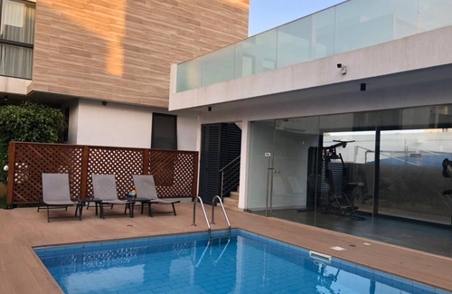 Labadi Condo | AKWAABA: Enjoy Every Moment with Complimentary Breakfast