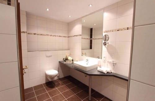 Lippstadt Hotel | Relaxing Getaway at Akzent Hotel Jonathan with Spa & Dining