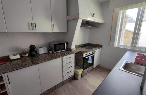 Casco Vello Apartment | Discover Comfort in the Heart of Vigo with Family Options