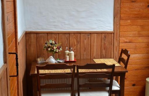 Leipalingis House | Discover Alėjos Ąžuolas: Family-Friendly with Breakfast