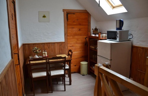Leipalingis House | Discover Alėjos Ąžuolas: Family-Friendly with Breakfast
