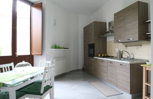 Centro Storico Apartment | Pet-Friendly Retreat in Palermo with Breakfast Included