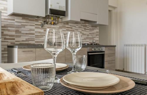 Cardano al Campo Apartment | Guest Rated: 9.3 at Al 33 di Via Roma Apartments