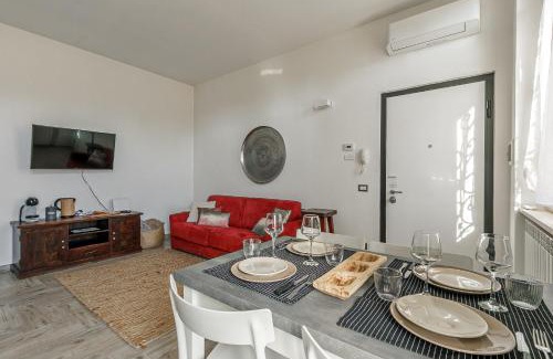 Cardano al Campo Apartment | Guest Rated: 9.3 at Al 33 di Via Roma Apartments