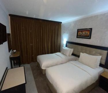 Oujda Hotel | Budget-Friendly Stay at Al Akhawayn with Great Amenities
