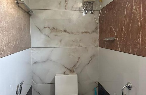 Kochi House | Discover AL Baith Dreamz Homestay: Top-Rated with Hot Tub