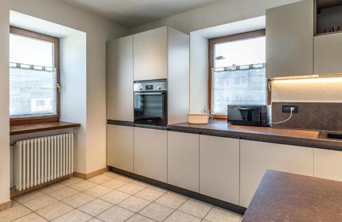 Taio Apartment | Family-Friendly Al Borgo: Guest Rated 9.5 in Taio