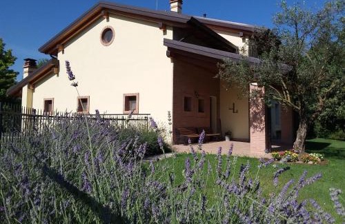 Ca' di David House | Discover Al Campo: Family-Friendly Retreat with High Ratings