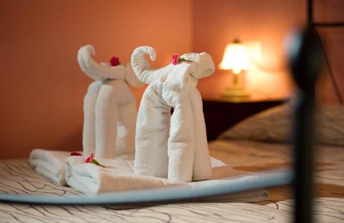 Castelluzzo Bed & Breakfast | Discover Al Cantuccio: Oceanfront Retreat with Pool Access