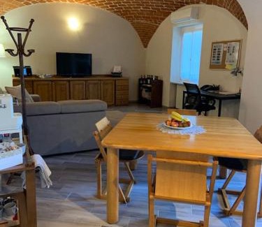 Casale Monferrato Apartment | Discover Al Canun di Casale Monferrato: 4-Star Family Escape