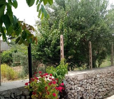 Testa dell'Acqua House | Discover Al Carosello: Pet-Friendly with Breakfast & Hot Tub