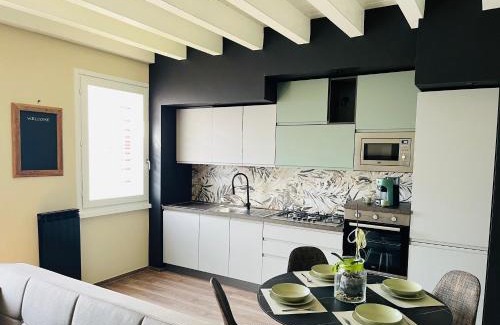 Peschiera del Garda Apartment | Discover Al Cascinale Peschiera Del Garda with Oceanfront Pool