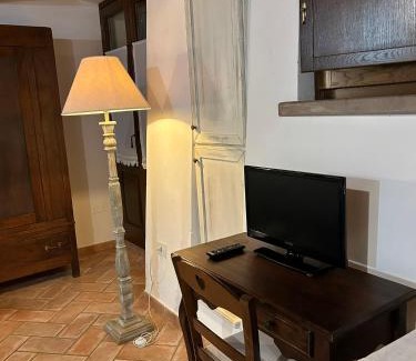 Tavullia House | Discover Al Castello: Rated 9/10, Family & Pet Friendly