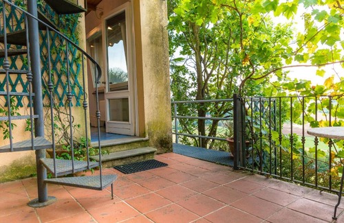 Grazzano Badoglio Apartment | Cozy Al Cedro Terrazza with Ocean View & Hot Tub