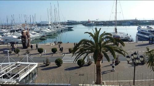Cambrils Apartment | Oceanfront Retreat at Al Centre Del Port - Rated 9.4/10