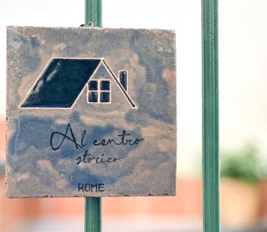 Rione Duomo Apartment | Discover Al Centro Storico: Family & Pet Friendly Stay