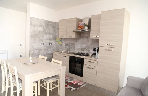Decimomannu Apartment | Bright Al Civico 5 Apartment with Private Parking & Breakfast