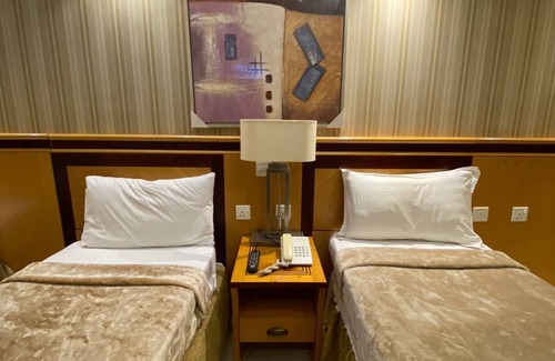 Mecca Hotel | Family-Friendly Al Fajer Albadia Hotel with Kitchen Facilities