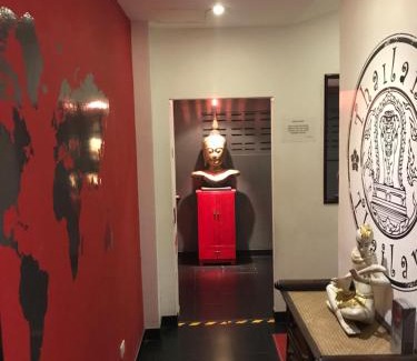 Pratumnak Hill Hotel | Budget-Friendly Lotus Art Guesthouse with Family Amenities