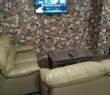 Jabal Al-Hussein Apartment | Comfortable Al Ghadeer Hotel with Family-Friendly Amenities