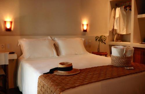 Praia do Forte Hotel | Relax at Al Mar Suítes: Oceanfront Retreat with Pool