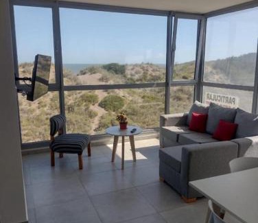 Partido de Monte Hermoso Apartment | Oceanfront Getaway at Al Mar Torres del Este, Monte H