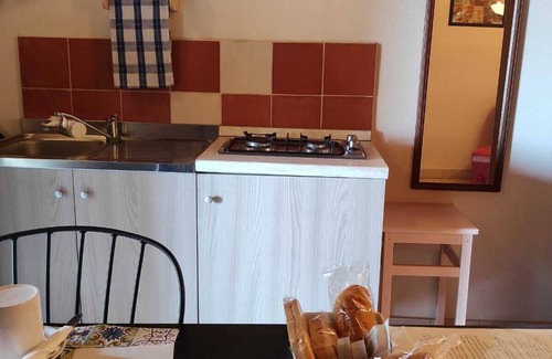 Picanello-Ognina-Barriera-Canalicchio Bed & Breakfast | Exceptional Al Mare in Città: Family-Friendly & Breakfast Included