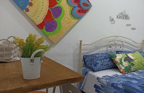 Isola del Borgo Antico House | Pet-Friendly Retreat at Al Molo Sant'Eligio - 8/10 Rating