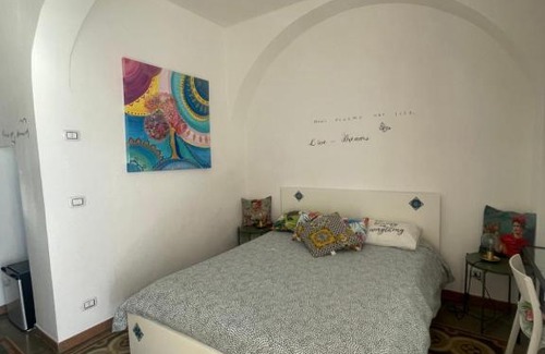 Isola del Borgo Antico House | Pet-Friendly Retreat at Al Molo Sant'Eligio - 8/10 Rating