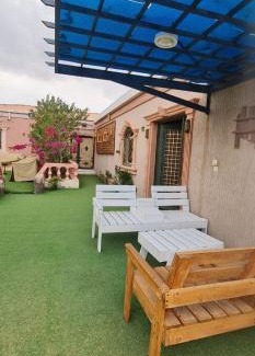 Taif House | Discover Al Moltaqua Chalet: 4-Star Oasis with Pool & Pets