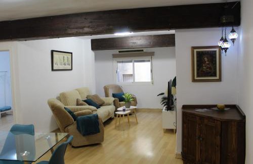Jaen Apartment | Convenient Stay at Al pie del Camarín with Free Parking