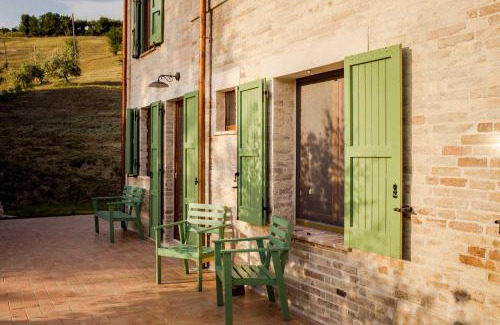 Monterubbiano House | Discover Al Poggio dei 4 Borghi: Guest Rated 9.6/10