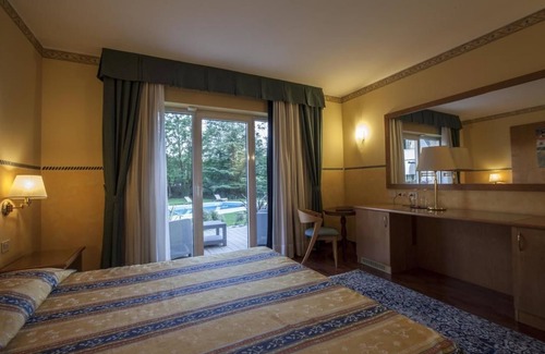 Gradisca d'Isonzo Hotel | Discover Al Ponte: 4-Star Hotel with Pool & Spa Amenities