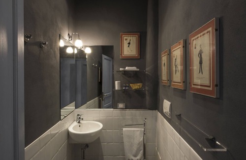 Lucca Historical Center Bed & Breakfast | Eco-Friendly Al Porto di Lucca B&B: 10/10 Guest Rated