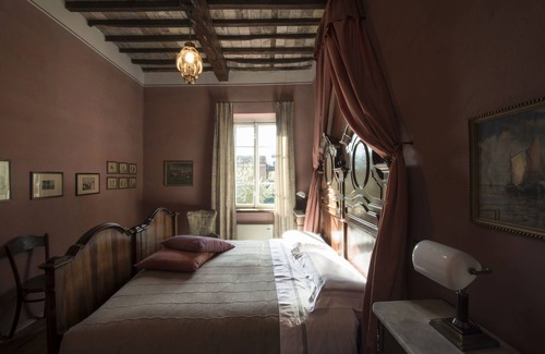 Lucca Historical Center Bed & Breakfast | Eco-Friendly Al Porto di Lucca B&B: 10/10 Guest Rated