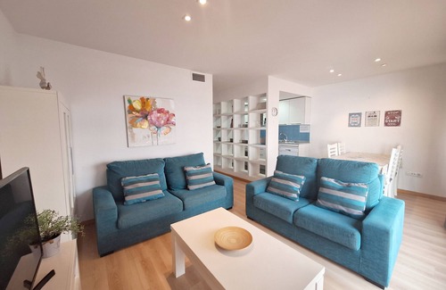 Vera Beach Apartment | Alborada 1st: Beachfront Bliss with WiFi & Great Amenities