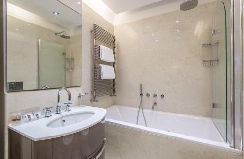 Molina Apartment | Discover Al Redentore Di Venezia: Family-Friendly Getaway