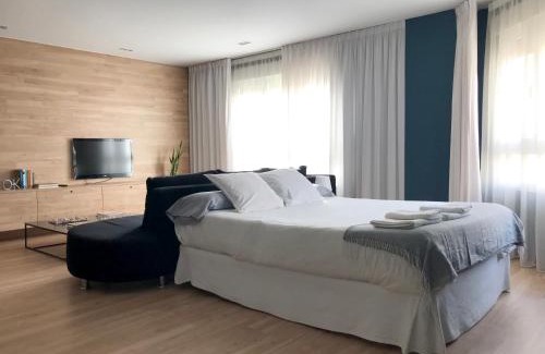 Adra Apartment | Family-Friendly Retreat at Al_reparo Home Beach, Adra