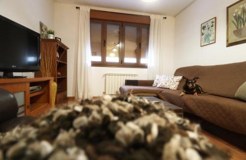 Carrena Apartment | Discover Al Rincon de Emi: Guest Rated 9.3, Pet Friendly Stay