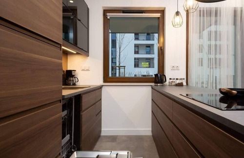 Wilanow Apartment | Modern Apartment Rzeczypospolitej Avenue with Terrace & Parking