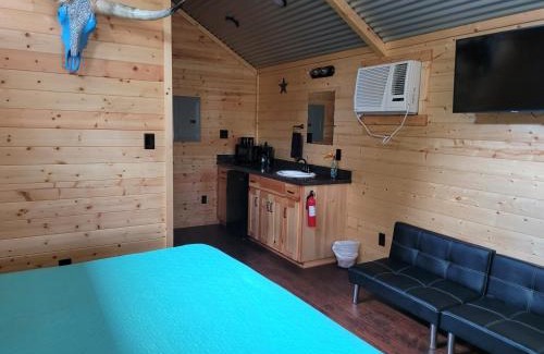Pipe Creek Other | Discover Al's Hideaway Cabin with Ocean View & Pool