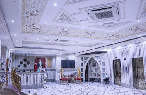 Azaiba Hotel | Accessible Comfort at Al-Saif Grand Hotel with Breakfast
