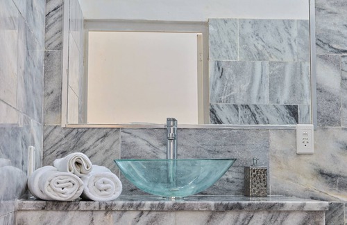 Old Havana Bed & Breakfast | Al Sol Suite: Guest Rated 9.4 with Spa and Dining Options