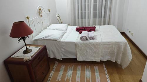 Travanca House | Discover AL Sr Domingos with Inviting Hot Tub Amenities