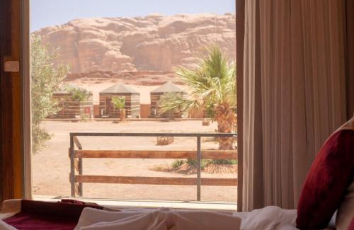 Wadi Rum Cabin | Enchanting Al Sultana Camp: Pool, Breakfast & Family-Friendly