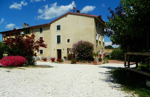 Monzambano House | Experience Al Torcol Agriturismo: Pet-Friendly Retreat